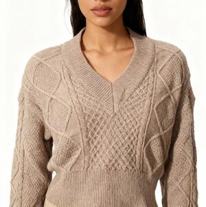 Women's Cable Knit Sweater - Tan